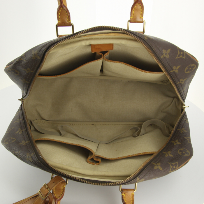 Sac à main Louis Vuitton Deauville en toile monogram et cuir naturel - Detail D2