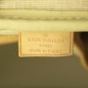 Bolso de mano Louis Vuitton Deauville en lona Monogram revestida marrón y cuero natural - Detail D3 thumbnail