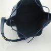 Shopping bag Louis Vuitton Grand Noé in pelle Epi blu - Detail D2 thumbnail