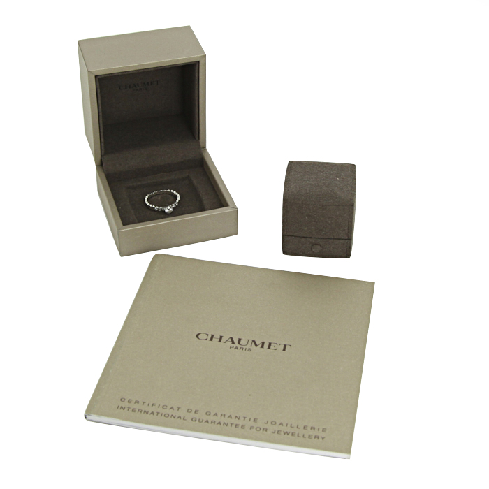 Anello solitario Chaumet Bee my Love in oro bianco e diamanti - Detail D2