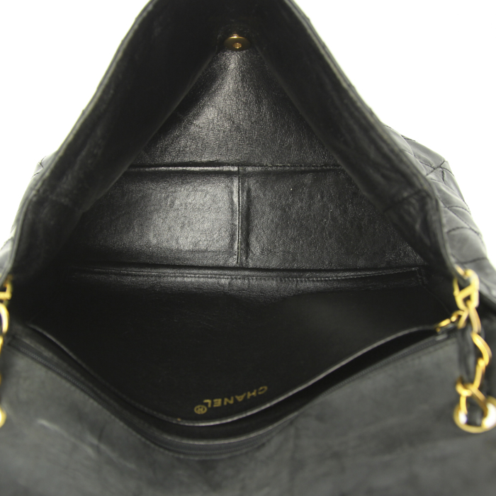 Chanel Timeless jumbo handbag in black coated canvas - Detail D2