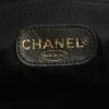 Shopping bag Chanel Grand Shopping in tela cerata nera - Detail D3 thumbnail