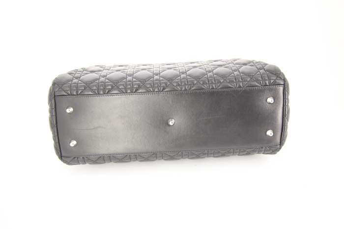 Shopping bag Dior Lady Dior in pelle cannage nera - Detail D5