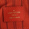 Sac bandoulière Louis Vuitton Speedy 25 cm en cuir monogram rouge - Detail D4 thumbnail