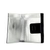 Billetera Chanel en cuero irisado negro y cuero monogram huella - Detail D1 thumbnail