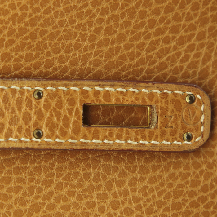 Hermes Birkin 40 cm handbag in gold grained leather - Detail D4