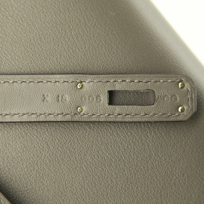 Hermes pouch Kelly Cut in grey Swift leather - Detail D4