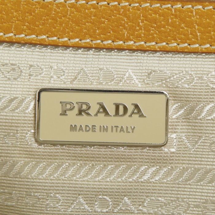 Prada Bowling handbag in beige canvas and gold Pecari leather - Detail D3