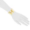 Bracelet ouvrant Hermes Clic Clac taille XL en plaqué or et émail blanc - Detail D1 thumbnail