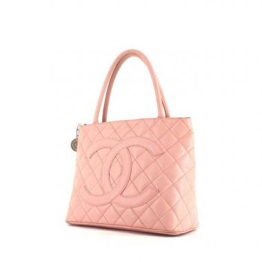 Bolso de mano Chanel en cuero granulado acolchado rosa