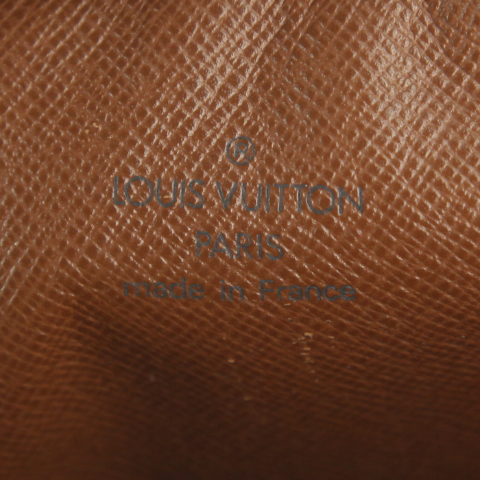 Sac besace Louis Vuitton Amazone en toile monogram marron et cuir naturel - Detail D3