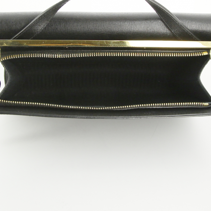 Bolso de mano Fendi en cuero negro - Detail D2