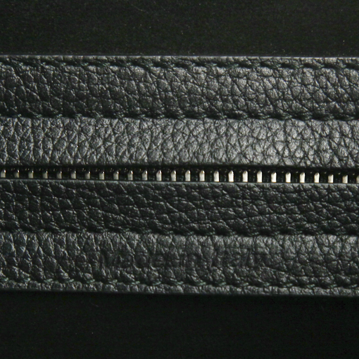 Sac à main Celine Phantom en cuir grainé noir - Detail D3