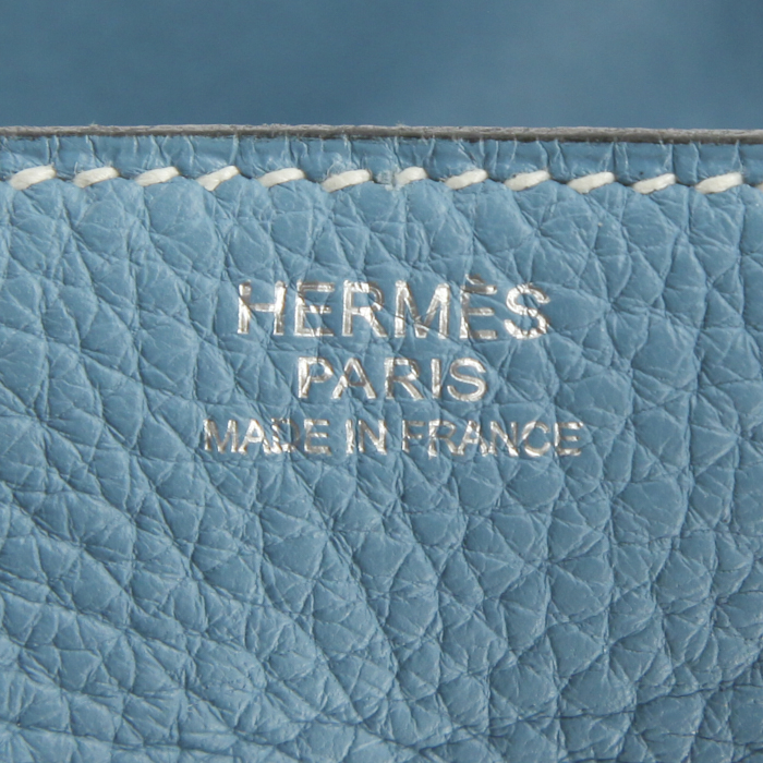 Bolso de mano Hermes Lindy en cuero togo azul - Detail D3