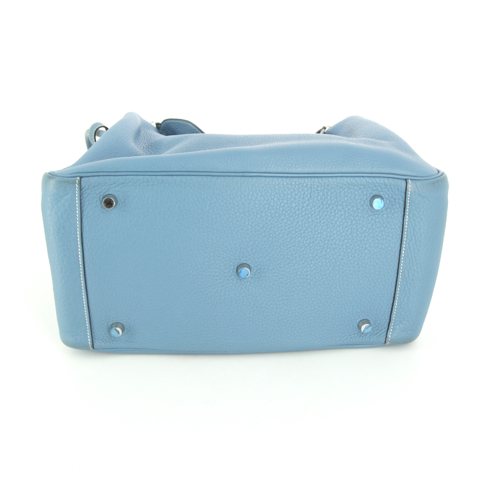 Hermes Lindy handbag in blue jean togo leather - Detail D4