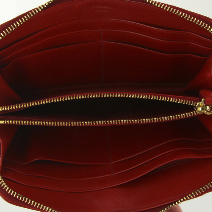 Portefeuille Prada en cuir grainé rouge - Detail D2