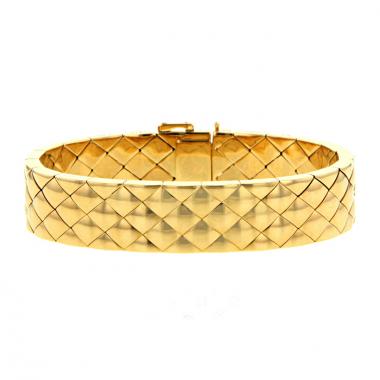 Brazalete Chanel Matelassé en oro amarillo
