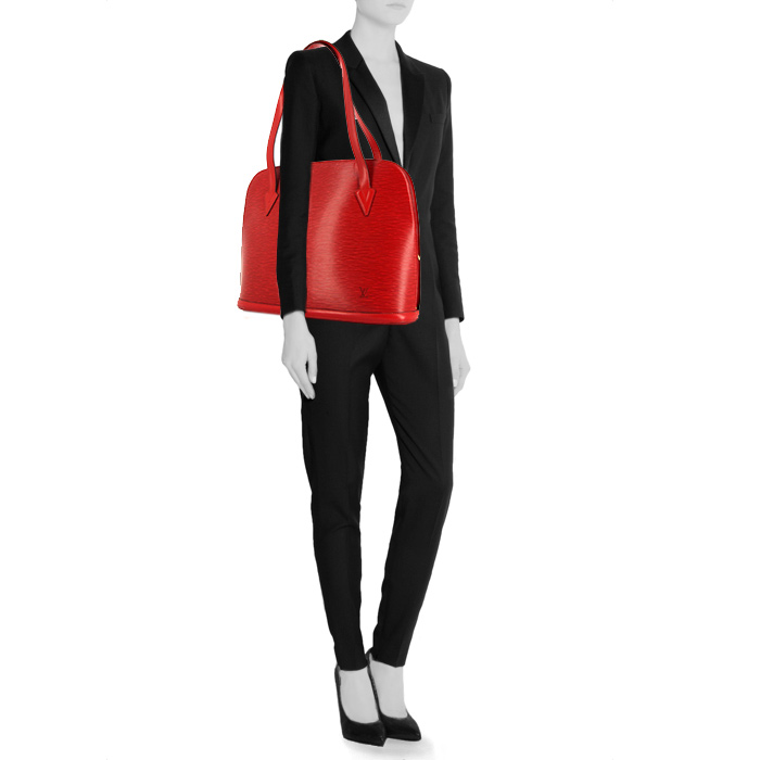 Louis Vuitton Lussac handbag in red epi leather - Detail D1