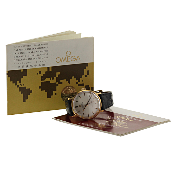 Montre Omega Omega Vintage en or jaune Vers  1972