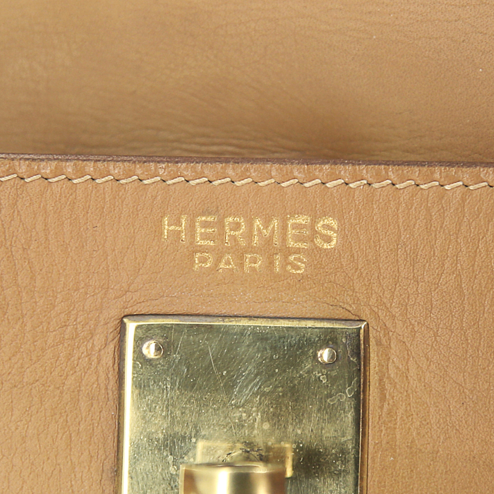 Sac à main Hermes Kelly 32 cm en cuir box gold et toile beige - Detail D4