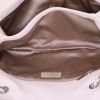 Bolso de mano Chanel Timeless en cuero acolchado color crema - Detail D3 thumbnail