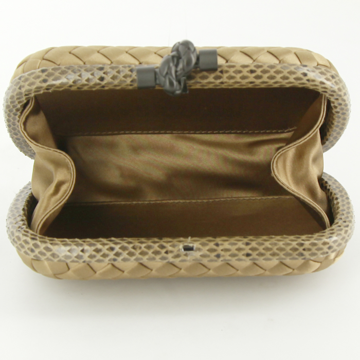 Minaudière Knot in seta dorata - Detail D2