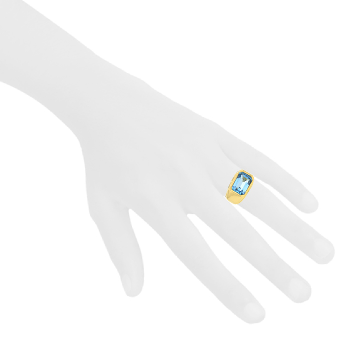 Bague chevalière Fred en or jaune et topaze bleue - Detail D1