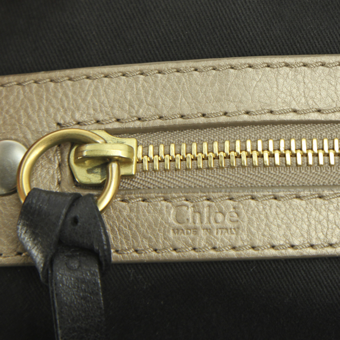 Chloé Bay handbag in brown leather - Detail D3