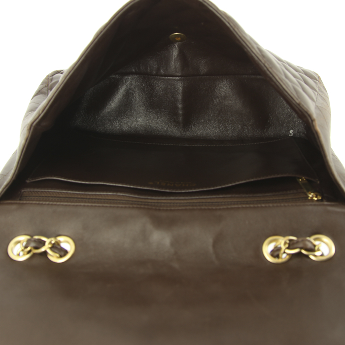 Sac à main Chanel Timeless en cuir matelassé marron-chocolat - Detail D3
