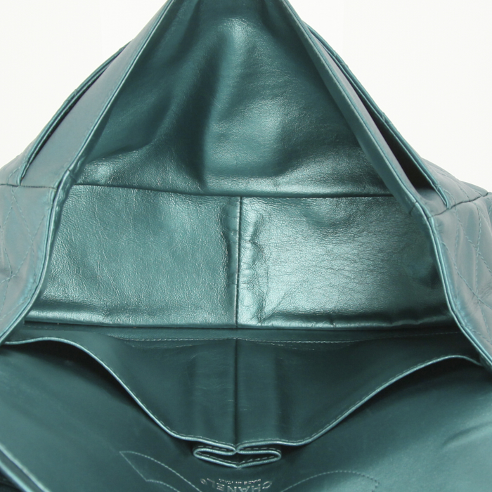 Borsa Chanel 2.55 maxi jumbo in pelle trapuntata turchese - Detail D3