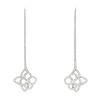 Orecchini pendenti Louis Vuitton Fleur in oro bianco e diamanti - 00pp thumbnail