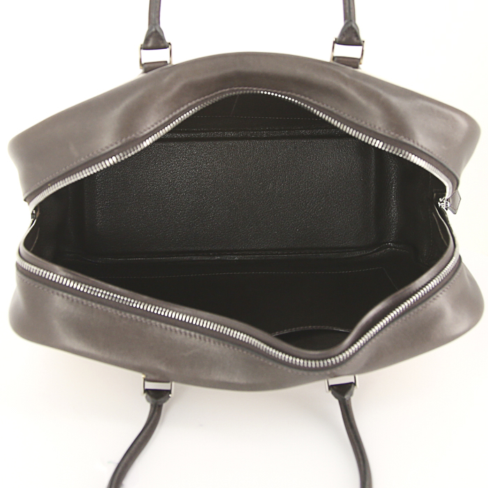 Bolso de mano Hermes Plume en cuero Barenia marrón oscuro y lona beige - Detail D2