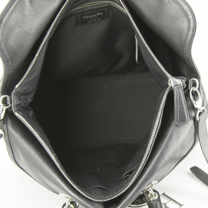 Bolso de mano Dior Dior Granville modelo grande en cuero negro - Detail D3