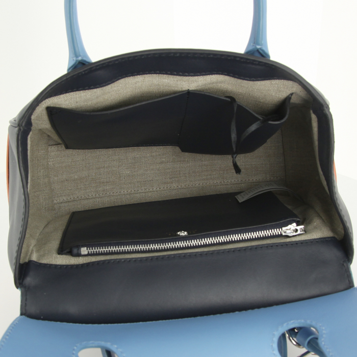 Sac à main Versace Palazzo Empire en cuir tricolore rose Peche bleu Celeste et bleu-nuit - Detail D4