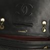 Sac à main Chanel Timeless en cuir matelassé noir - Detail D5 thumbnail