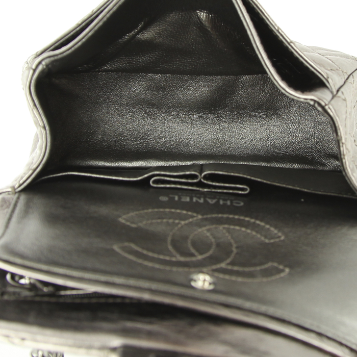 Borsa a tracolla Chanel Mini 2.55 in pelle trapuntata argentata - Detail D3