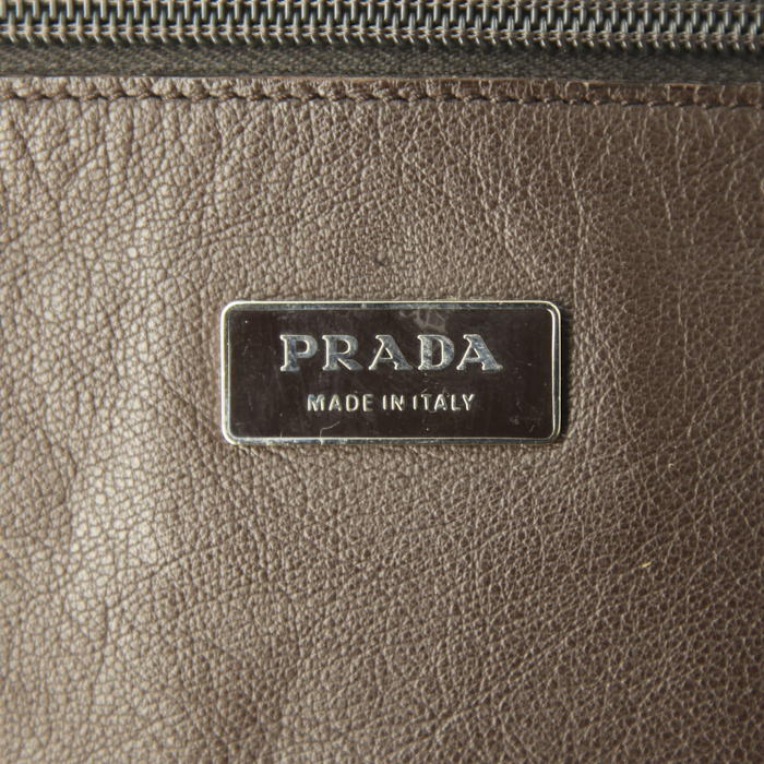 Prada weekend bag in yellow Curry grained leather - Detail D3