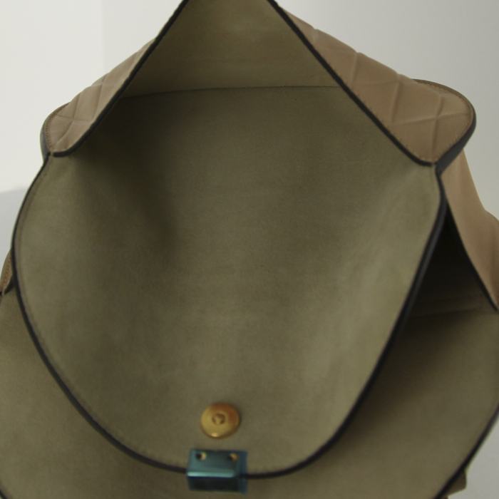 Sac bandoulière Chloé Georgia en cuir matelassé beige - Detail D3