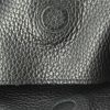 Bolso de mano Bottega Veneta Campana en cuero granulado negro - Detail D3 thumbnail
