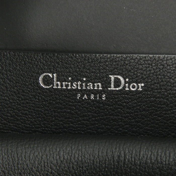 Dior Open Bar shopping bag in black grained leather - Detail D4