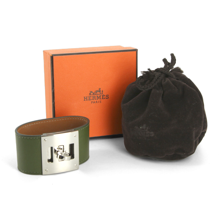Brazalete Hermes Kelly en cuero caqui y paladio - Detail D2