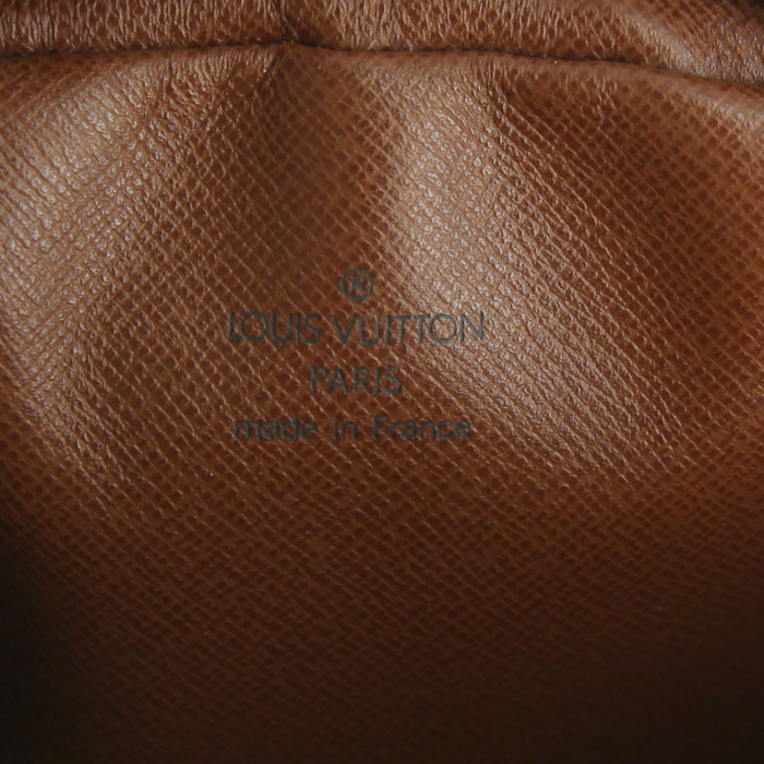 Sac bandoulière Louis Vuitton en toile monogram enduite marron et cuir naturel - Detail D3