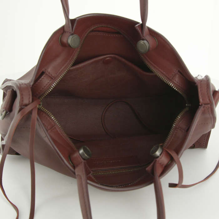 Sac à main Balenciaga Blackout city en cuir prune - Detail D3