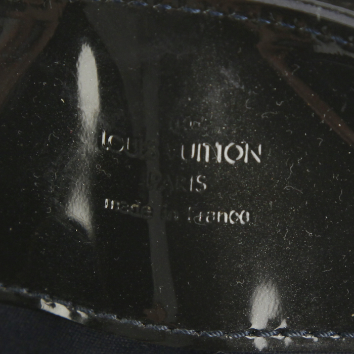 Sac à main Louis Vuitton Melrose Avenue en cuir vernis monogram bleu-nuit - Detail D3