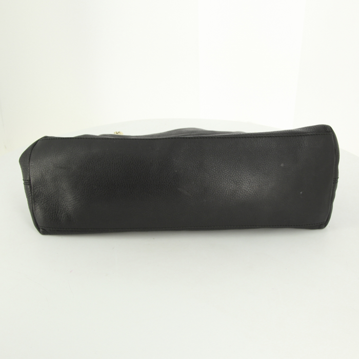Gucci Soho shopping bag in black grained leather - Detail D5