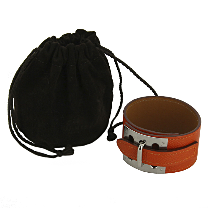 Bracelet manchette Hermes en cuir orange et palladium - Detail D2