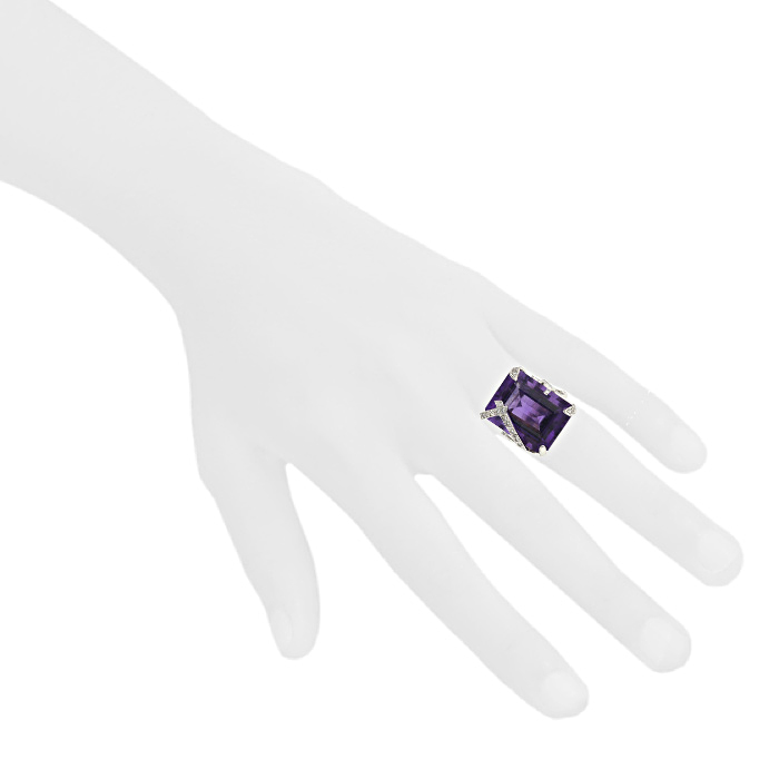 Chanel Cristaux Glacés ring in white gold,  amethyst and diamonds - Detail D1