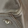 Bolso de mano Saint Laurent Downtown modelo pequeño en cuero granulado marrón oscuro - Detail D4 thumbnail