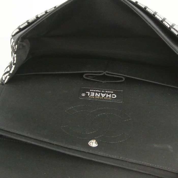 Chanel Timeless handbag in black and white monogram canvas - Detail D3