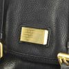 Marc Jacobs handbag in black grained leather - Detail D5 thumbnail